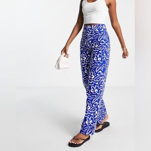 Topshop Oversized Mom Jeans With Swirl Print In Blue